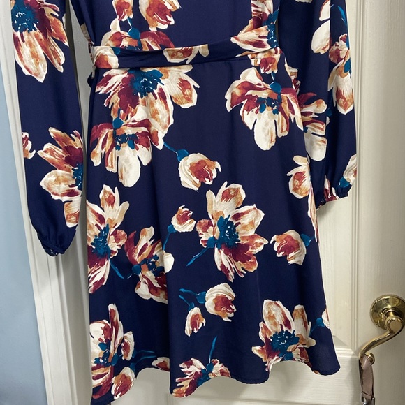 Floral Wrap Dress - Picture 5 of 5
